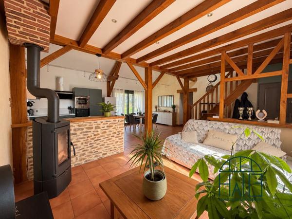 Maison
         6 pièces
        - 105 m² 202 000 € *