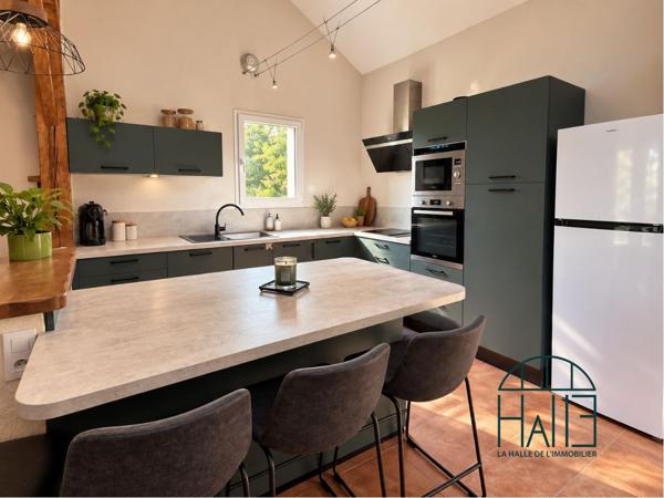 Maison
         6 pièces
        - 105 m² 202 000 € *