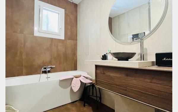 Vente Villa rénové(e) Goudargues   