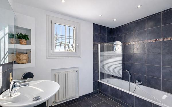 Maison à vendre    5 pièces •  Mougins