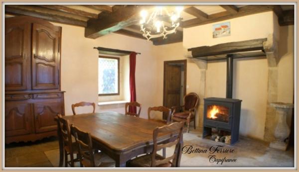 Maison en pierre 3 chambres avec jardin et carport