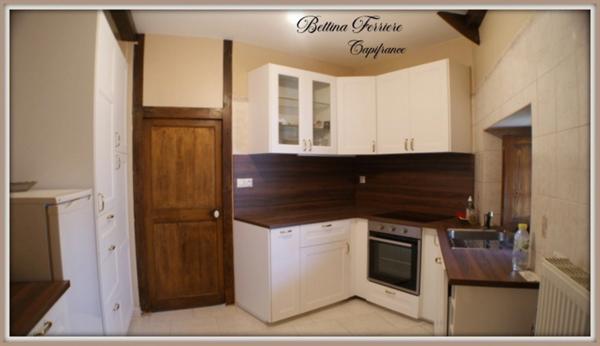 Maison en pierre 3 chambres avec jardin et carport