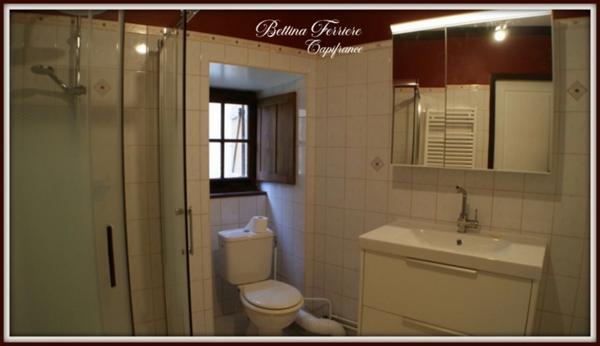 Maison en pierre 3 chambres avec jardin et carport