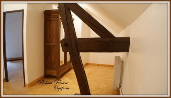 Maison en pierre 3 chambres avec jardin et carport