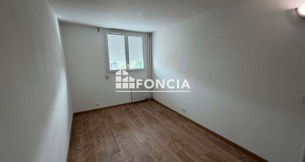 Location Appartement 3 pièces 62.18 m² - Chilly-mazarin 91380