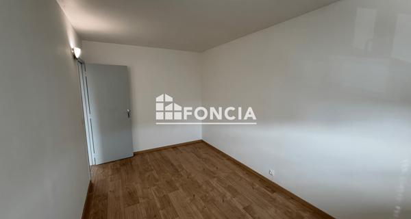 Location Appartement 3 pièces 62.18 m² - Chilly-mazarin 91380