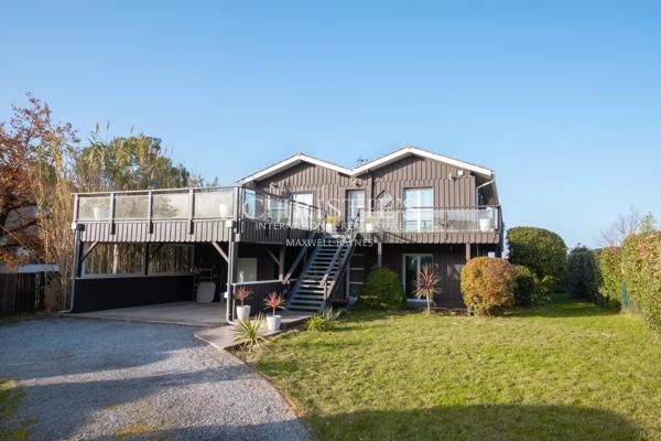 Gujan Mestras : Maison en 1ère ligne / front de mer