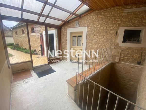 Belle maison de charme située à Noyen Sur Sarthe, axe Sablé/Le Mans - Gare SNCF