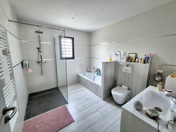 Maison à vendre 5 pièces de 167 m²