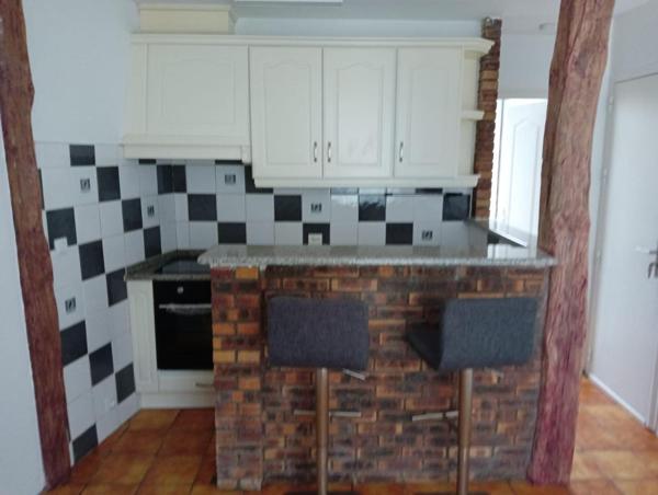 Studio rénové avec box, cave et cabanon – Gondoles Sud, Choisy-le-Roi