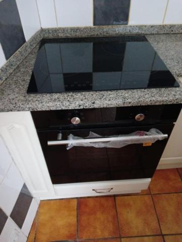 Studio rénové avec box, cave et cabanon – Gondoles Sud, Choisy-le-Roi