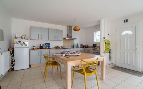 Maison à vendre    3 pièces •  Biscarrosse