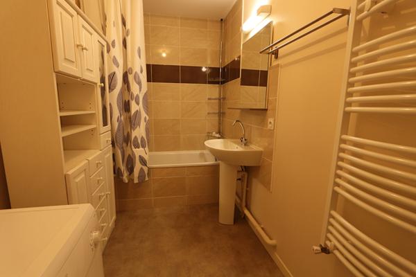 ORLEANS ST-MARC - Appartement Orleans 3 pièce(s) 64 m2 avec terrasse de 27 m² + stationnement