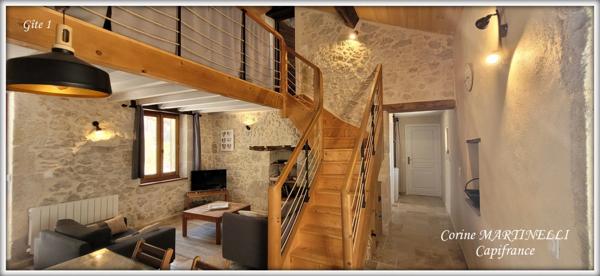 Propriete à vendre 22 pièces proche de AGEN (47) 4 habitations 885 m² + dépendances, 27 ha