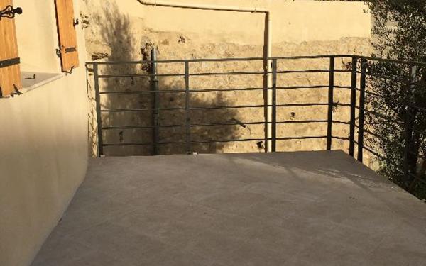 Maison à louer    5 pièces •  Manosque