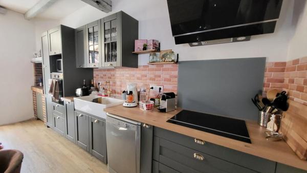 24400 Mussidan Maison style année 30 en pierres rénovée 123 m² et parcelle1978 m2