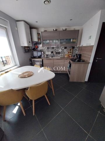 Maison 4 pièce(s) 2 chambre(s) 90 m²