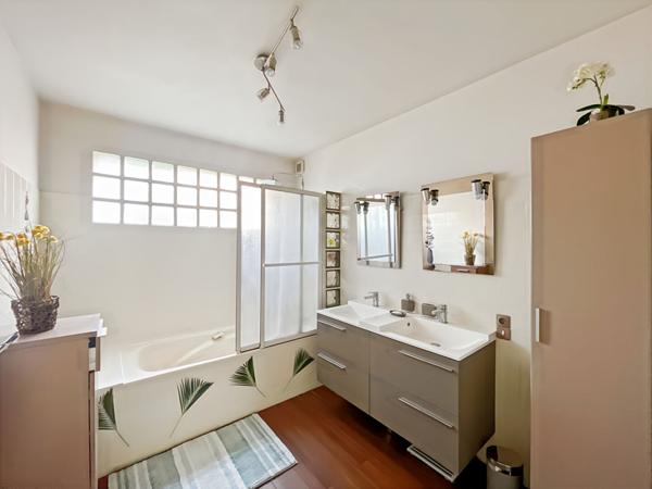 Maison Antony 10 pièce(s) 203 m2