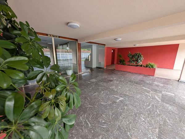 Ciboure : appartement 4 pièces rénové, dernier étage, vue panoramique