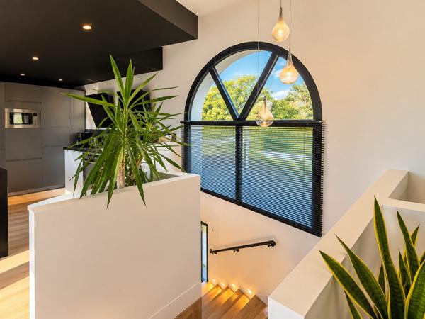 Propriété MODERNE vue sur le Golfe du Morbihan à vendre