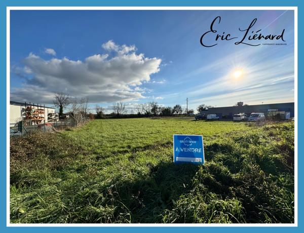 Terrain à vendre AZAY LE BRULE (79)