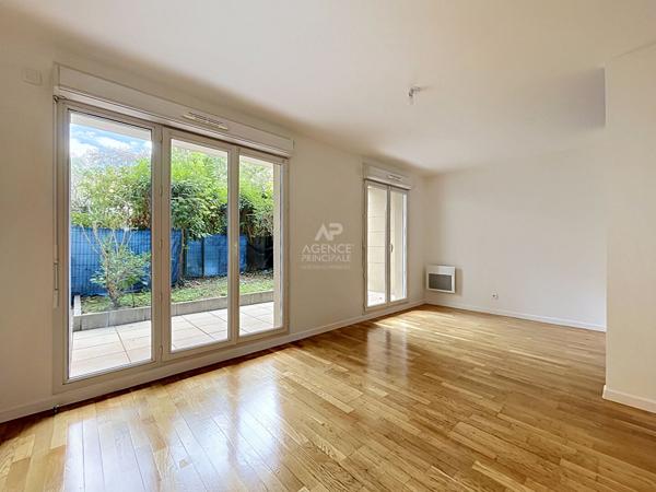 Appartement Chatou 4 pièce(s), 3 chambres 580 000 € **  - Référence  162136