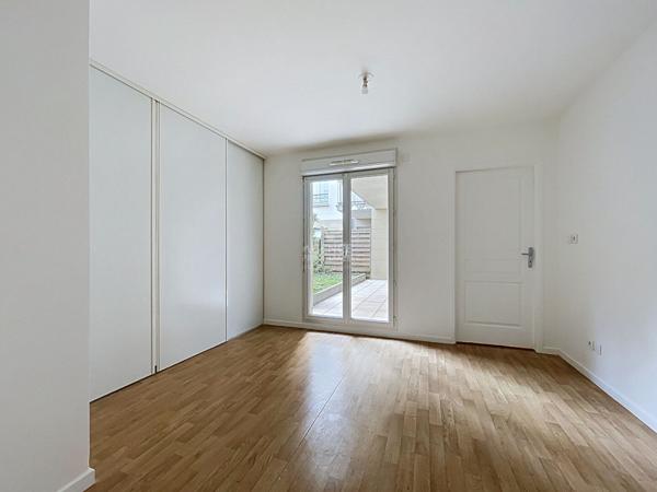 Appartement Chatou 4 pièce(s), 3 chambres 580 000 € **  - Référence  162136