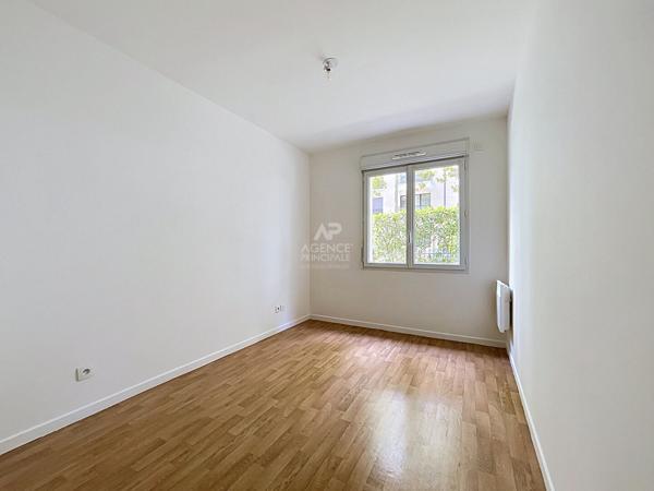 Appartement Chatou 4 pièce(s), 3 chambres 580 000 € **  - Référence  162136