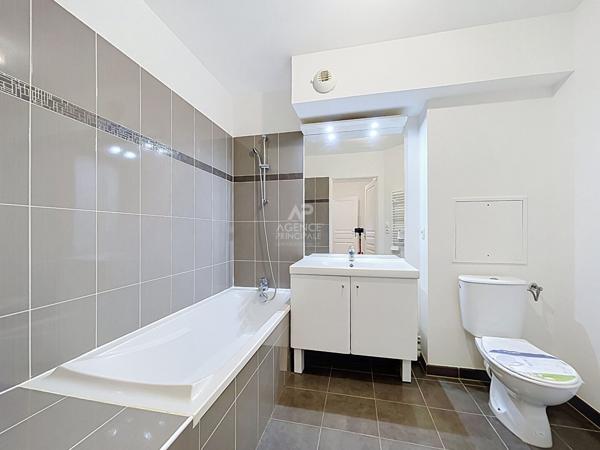 Appartement Chatou 4 pièce(s), 3 chambres 580 000 € **  - Référence  162136