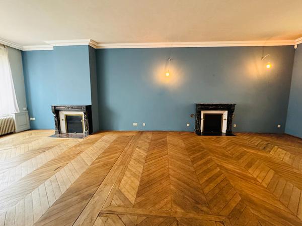 MAISON DE VILLE A VENDRE ROMORANTIN