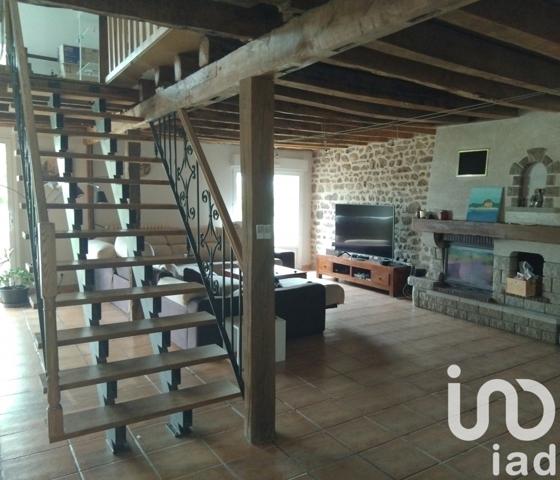 Maison à vendre 9 pièces 283 m² Saint-Agnant-de-Versillat