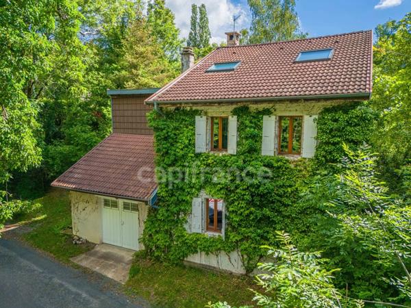 Dpt Ain (01), à vendre proche de GEX maison P6 de 197 m² - Terrain de 1300 m²