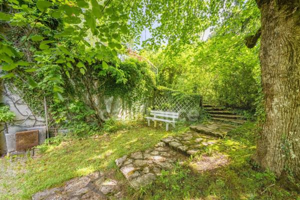 Dpt Ain (01), à vendre proche de GEX maison P6 de 197 m² - Terrain de 1300 m²