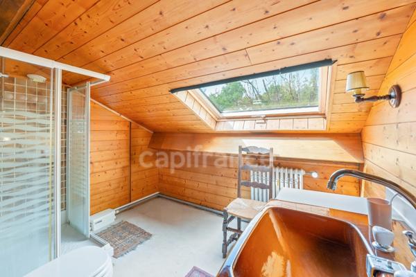 Dpt Ain (01), à vendre proche de GEX maison P6 de 197 m² - Terrain de 1300 m²