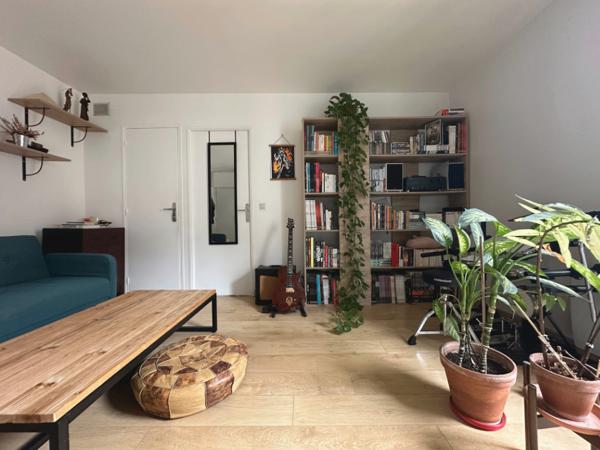 Paris 11 - 2P - Refait à neuf