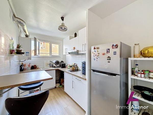 Appartement à vendre, 2 pièces - Bordeaux 33000