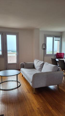 Location Appartement66 m² - 3 Pièces - SURESNES (92150)