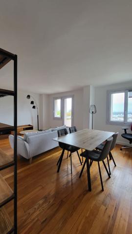 Location Appartement66 m² - 3 Pièces - SURESNES (92150)