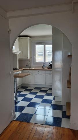 Location Appartement66 m² - 3 Pièces - SURESNES (92150)