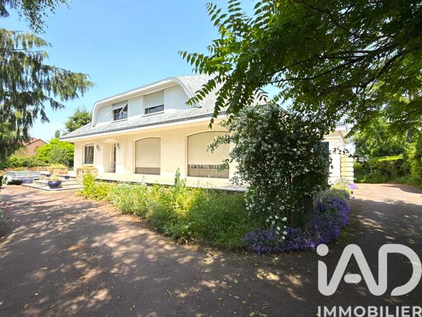 Maison à vendre 10 pièces 337 m² Avesnes-les-Aubert