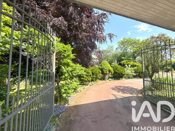 Maison à vendre 10 pièces 337 m² Avesnes-les-Aubert