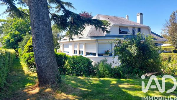 Maison à vendre 10 pièces 337 m² Avesnes-les-Aubert
