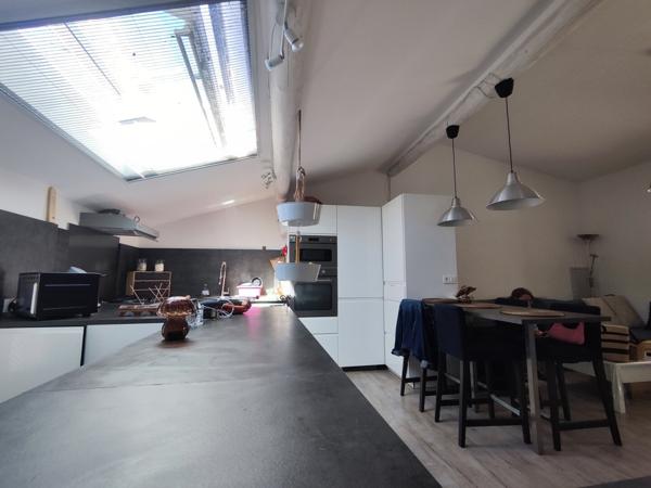 Cucuron, maison de village rénovée