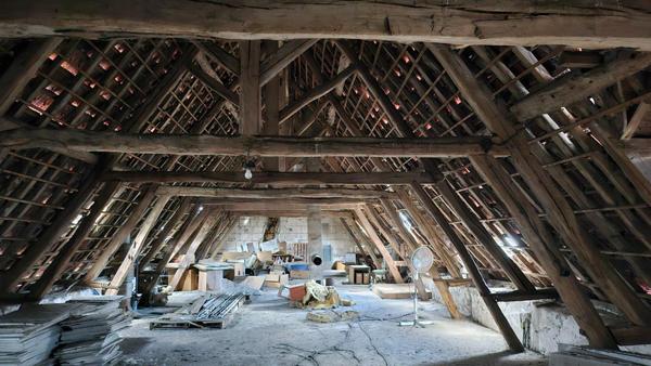 Corps de ferme Complet  avec dépendances et Box : 7 pièce(s) 174 m2