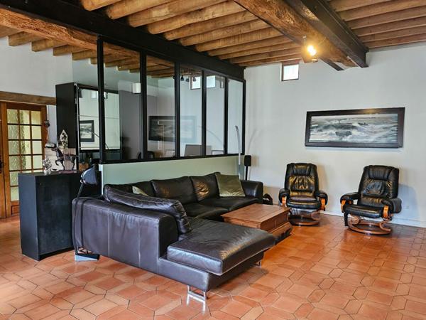 Corps de ferme avec dépendances/Box : 7 pièce(s) 174 m2