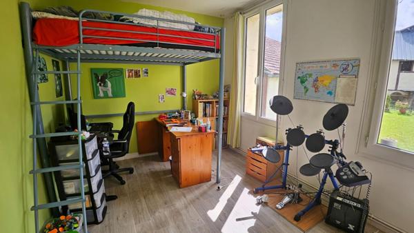 Corps de ferme avec dépendances/Box : 7 pièce(s) 174 m2