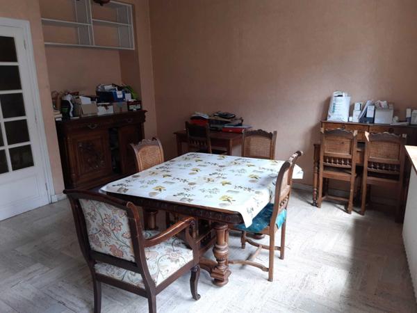 Grande maison avec studio