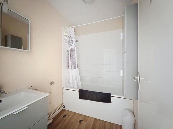 A vendre Appartement , Lac de Maine, Type 2, Jardin, 1 chambre