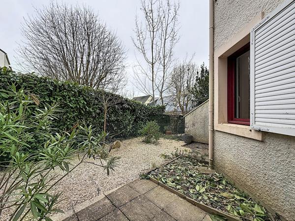 A vendre Appartement , Lac de Maine, Type 2, Jardin, 1 chambre