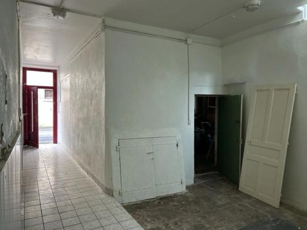 ENNEZAT CENTRE MAISON F3 AVEC ATELIER